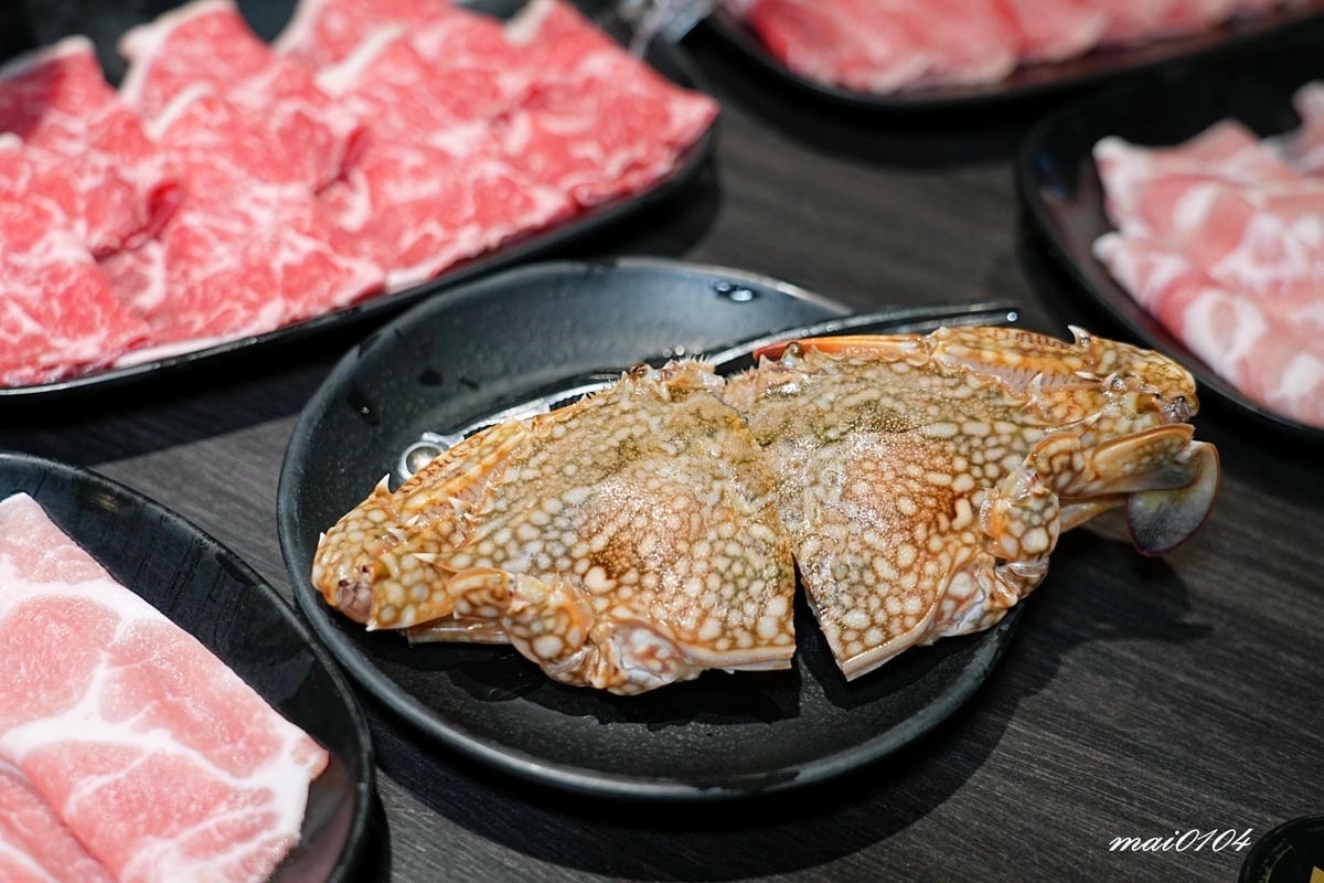 龜山林口火鍋吃到飽｜魔椒頂級鴛鴦鍋林口總店～吃到飽的價格、單