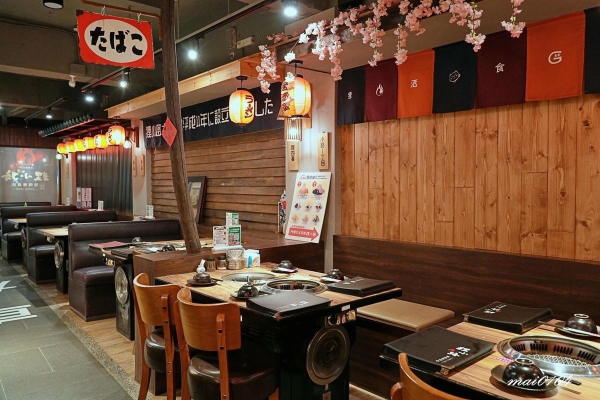 基隆狸小路燒肉專賣店～在地20多年老字號燒肉店，餐點多樣化連