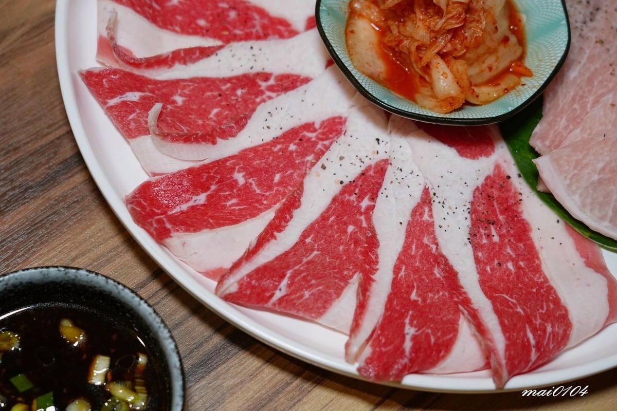 基隆狸小路燒肉專賣店～在地20多年老字號燒肉店，餐點多樣化連