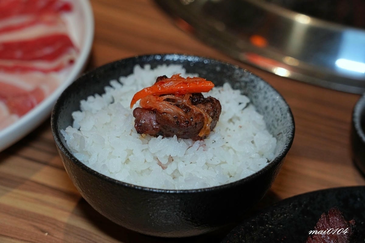 基隆狸小路燒肉專賣店～在地20多年老字號燒肉店，餐點多樣化連