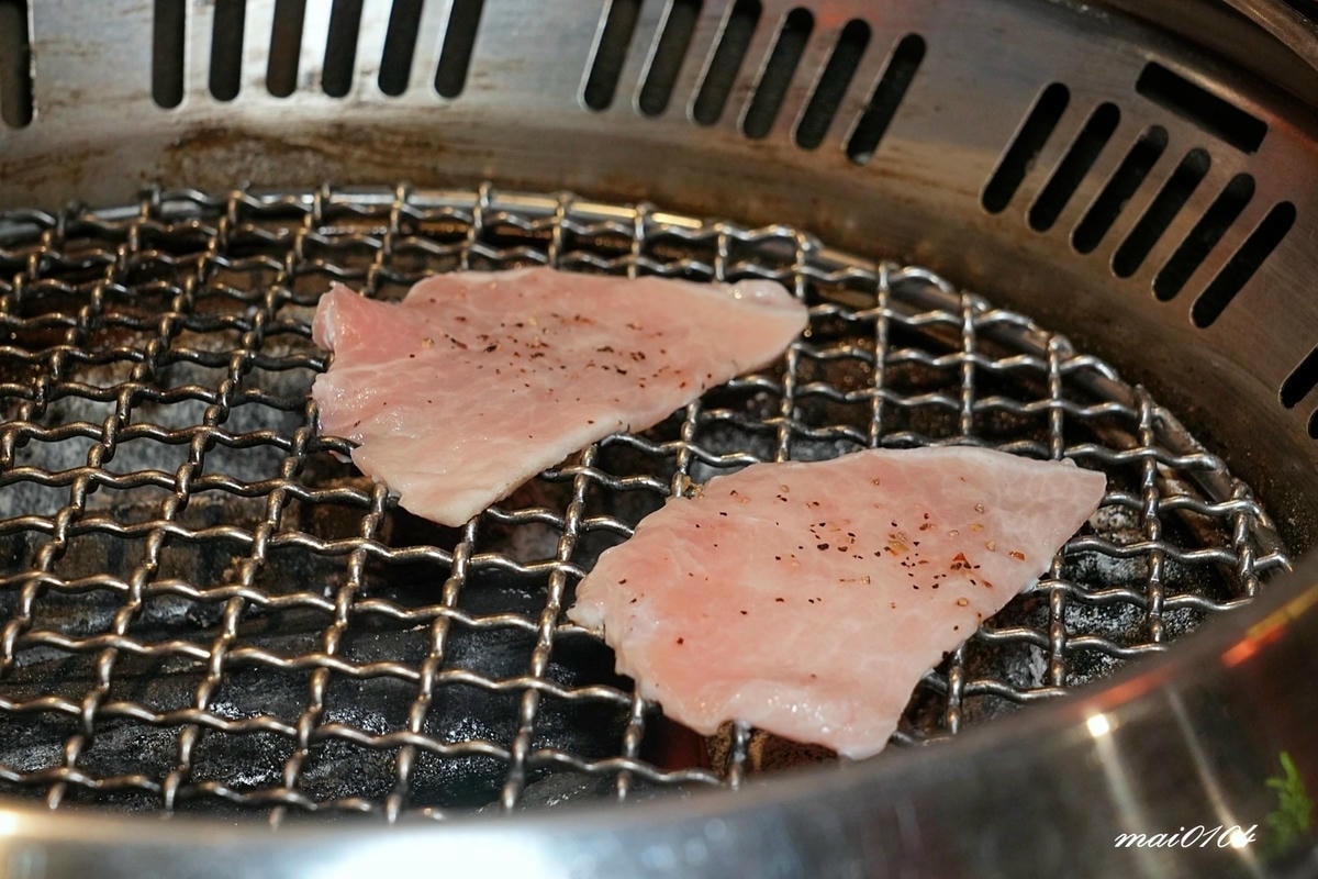 基隆狸小路燒肉專賣店～在地20多年老字號燒肉店，餐點多樣化連